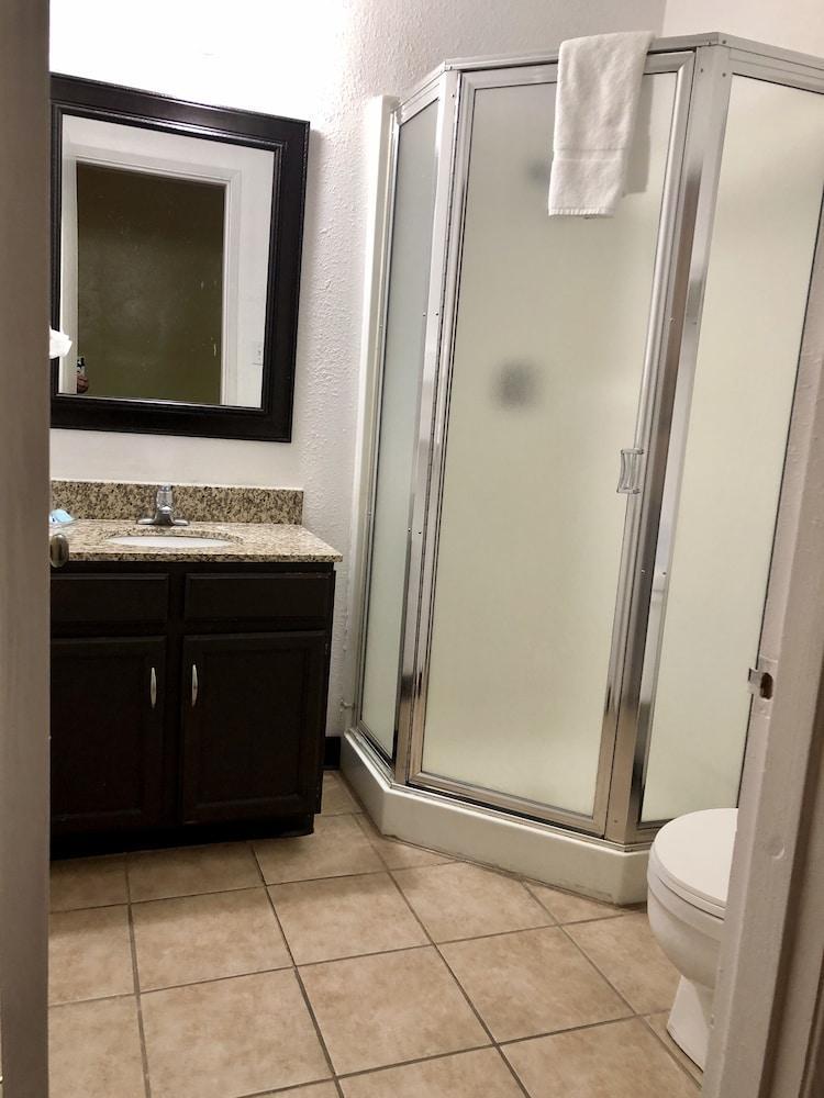 Rodeway Inn & Suites Pendleton Buitenkant foto